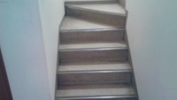 既存の階段のカーペット貼り替え。
